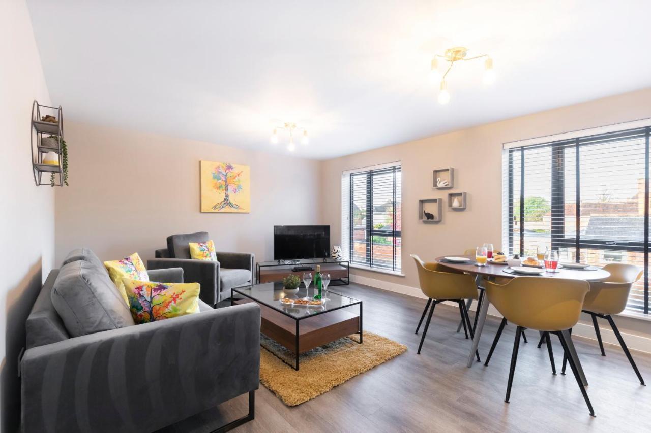 Elliot Oliver - Luxurious Two Bedroom Apartment With Parking Gloucester Luaran gambar