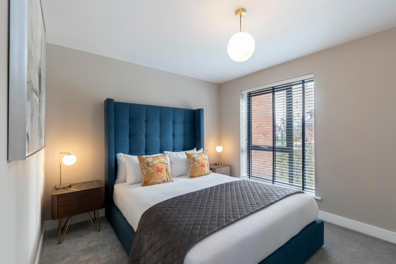 Elliot Oliver - Luxurious Two Bedroom Apartment With Parking Gloucester Luaran gambar