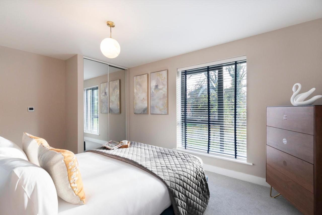 Elliot Oliver - Luxurious Two Bedroom Apartment With Parking Gloucester Luaran gambar
