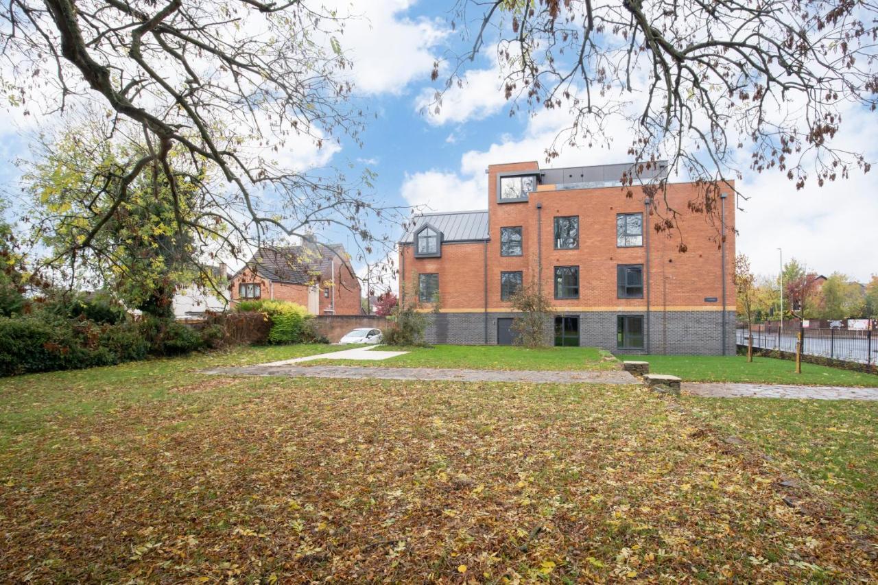 Elliot Oliver - Luxurious Two Bedroom Apartment With Parking Gloucester Luaran gambar