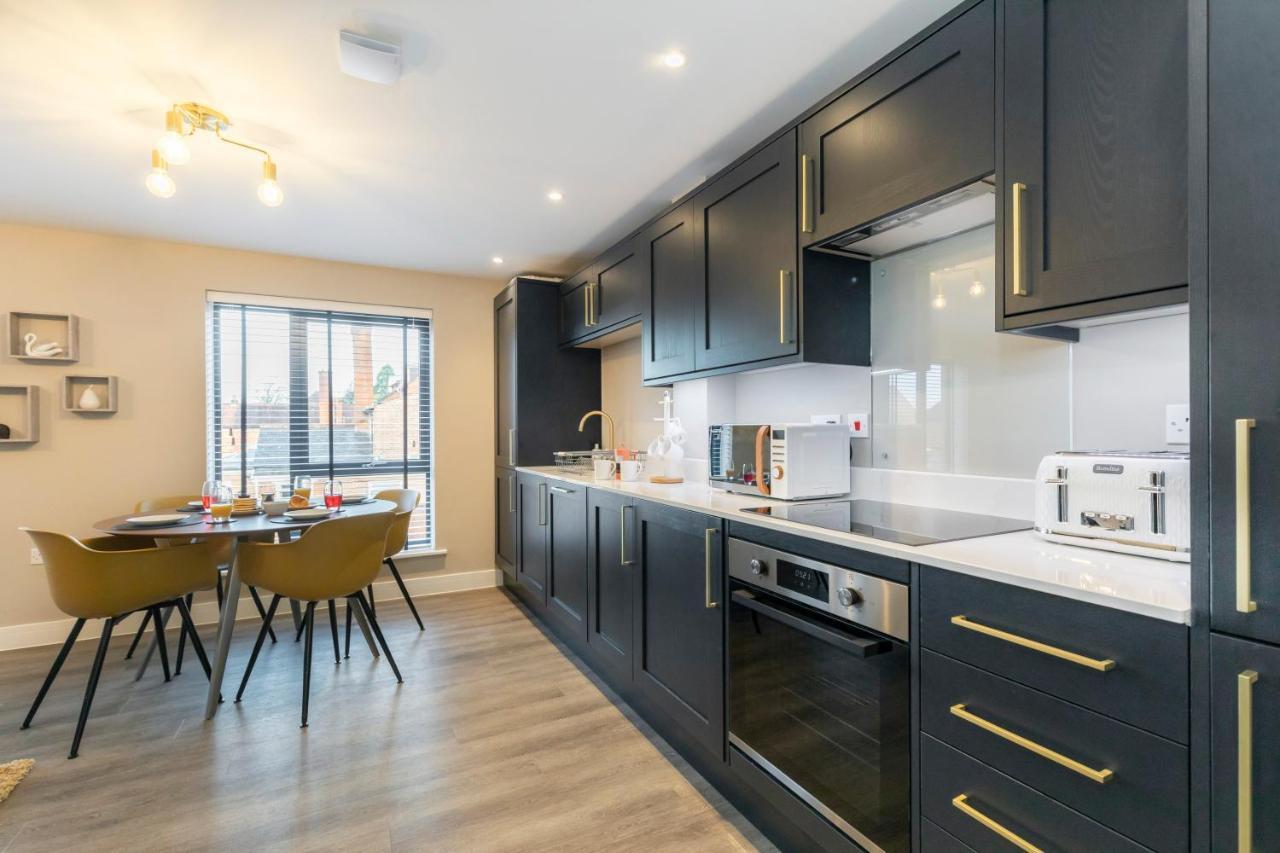Elliot Oliver - Luxurious Two Bedroom Apartment With Parking Gloucester Luaran gambar